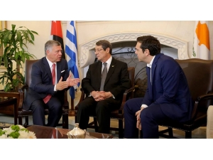 Güney Kıbrıs’ta Üçlü Zirve Yapıldı