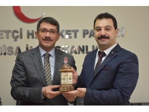 Manisa Siyasetinde Birlik Ve Beraberlik Mesajı