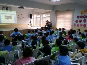 Jandarmadan Öğrencilere Trafik Eğitimi