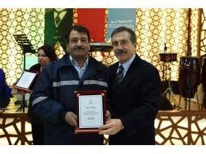 Tepebaşı Belediyesinden Emekliye Ayrılan 288 Personel İçin Veda Yemeği