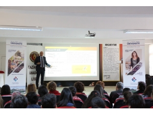 Üniversite Adaylarına Motivasyon Semineri