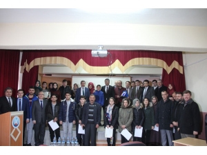 Başarılı Öğrenciler Ödüllendirildi