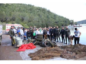 Sosyete Koyu Pırıl Pırıl Oldu