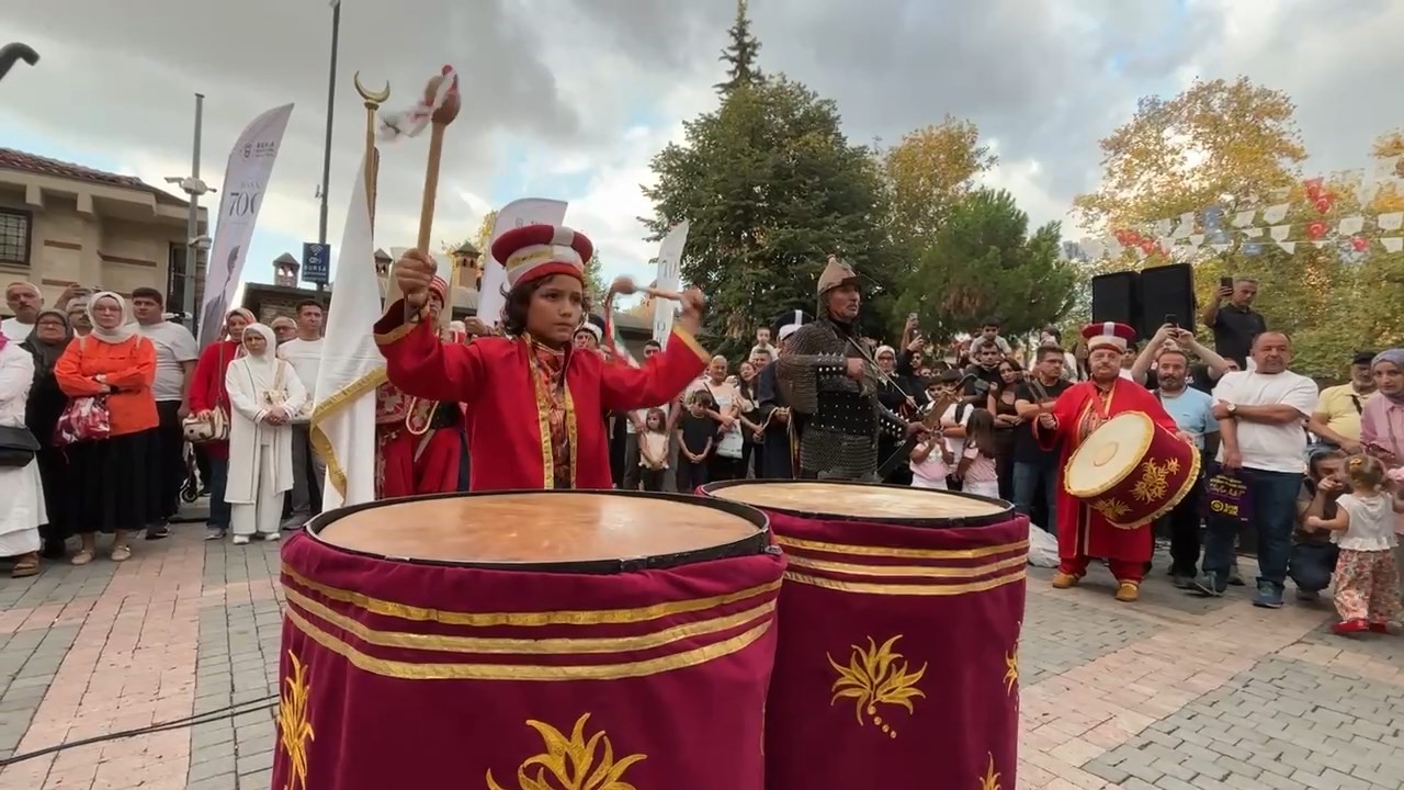 bursa-da-fetih-ve-30-agustos-zafer-bayrami-coskusu