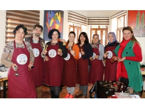 Metale Hayat Veriyorlar