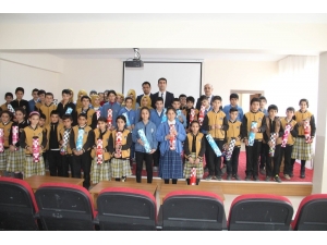 Çemişgezek’te Öğrencilere Satranç Takımı Hediye Edildi