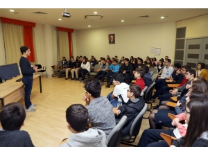 Sanko Okullarında Liseliler, Ortaokul Öğrencilerini Konuk Etti