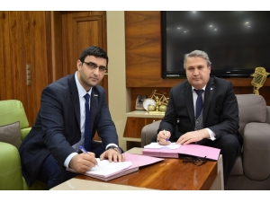 Yunusemre’den İşçileri Sevindiren Sözleşme