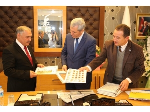 Niğde Belediyesi Posta Pulu Bastırdı