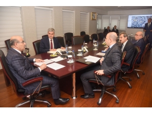 Adana’daki Okul Yatırımları Değerlendirildi