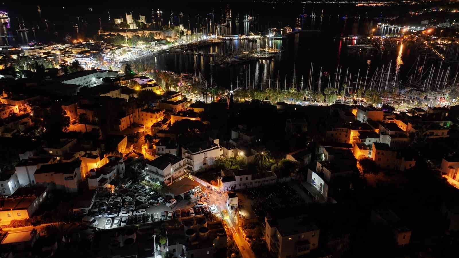 bodrum-da-nostaljik-sinema-gunleri-basladi