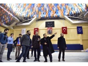 Başkan Yağcı, Ak Parti 6. İl Kongresinin Gerçekleştirileceği Spor Salonunda İncelemelerde Bulundu