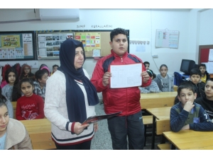 Bakışlarıyla Fenomen Olan Muhammed Karne Heyecanı Yaşadı