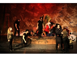 Aliya İzzetbegoviç’in Hayatı Aksaray’da Sahnelendi