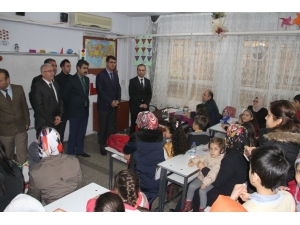 Başkan Kartal Öğrencileri Yalnız Bırakmadı