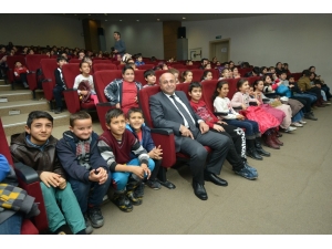 Yarıyılda Sinema Şöleni