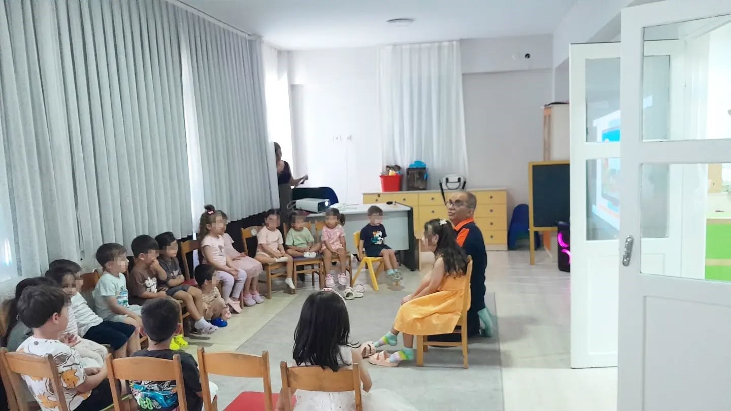aydin-da-miniklere-afet-ve-yangin-farkindalik-egitimi-verildi