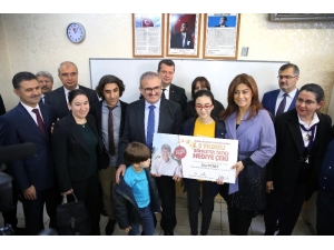 Antalya’da Okul Birincilerinin 5 Yıldızlı Tatili Başladı