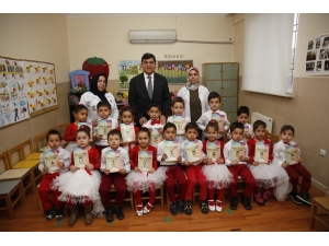 Minikler Karnelerini Fadıloğlu’nun Elinden Aldı