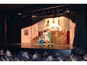 Şehir Tiyatrosundan Özel Gösterim