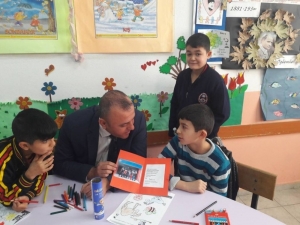 Özel Öğrenciler Emniyet Mensuplarını Duygulandırdı