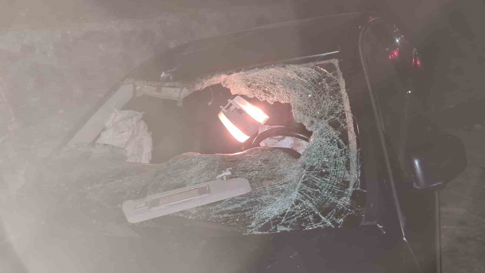 yola-cikan-inege-carpan-arac-takla-atti-6-yarali