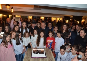 Kuşadası Belediye Tiyatrosu 3 Yaşında