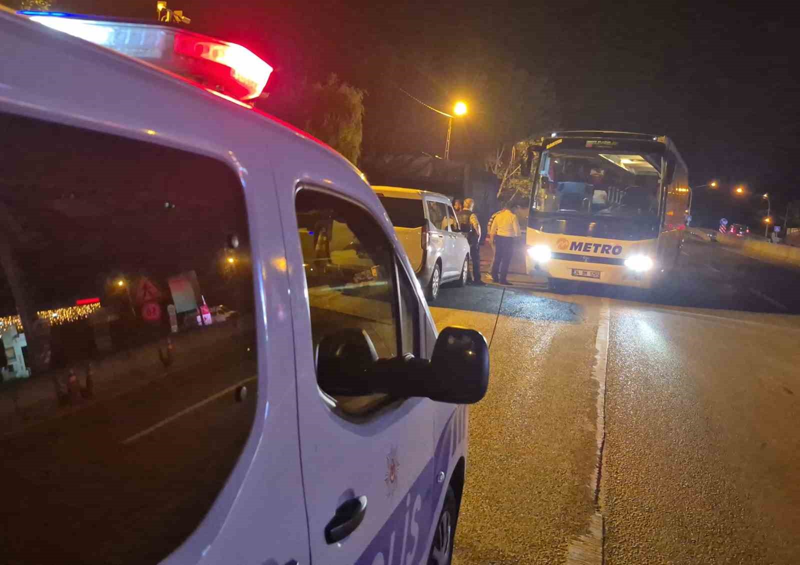 zonguldak-taki-otobus-degisiminde-soforlerinin-tartismasi-bartin-polisini-alarma-gecirdi