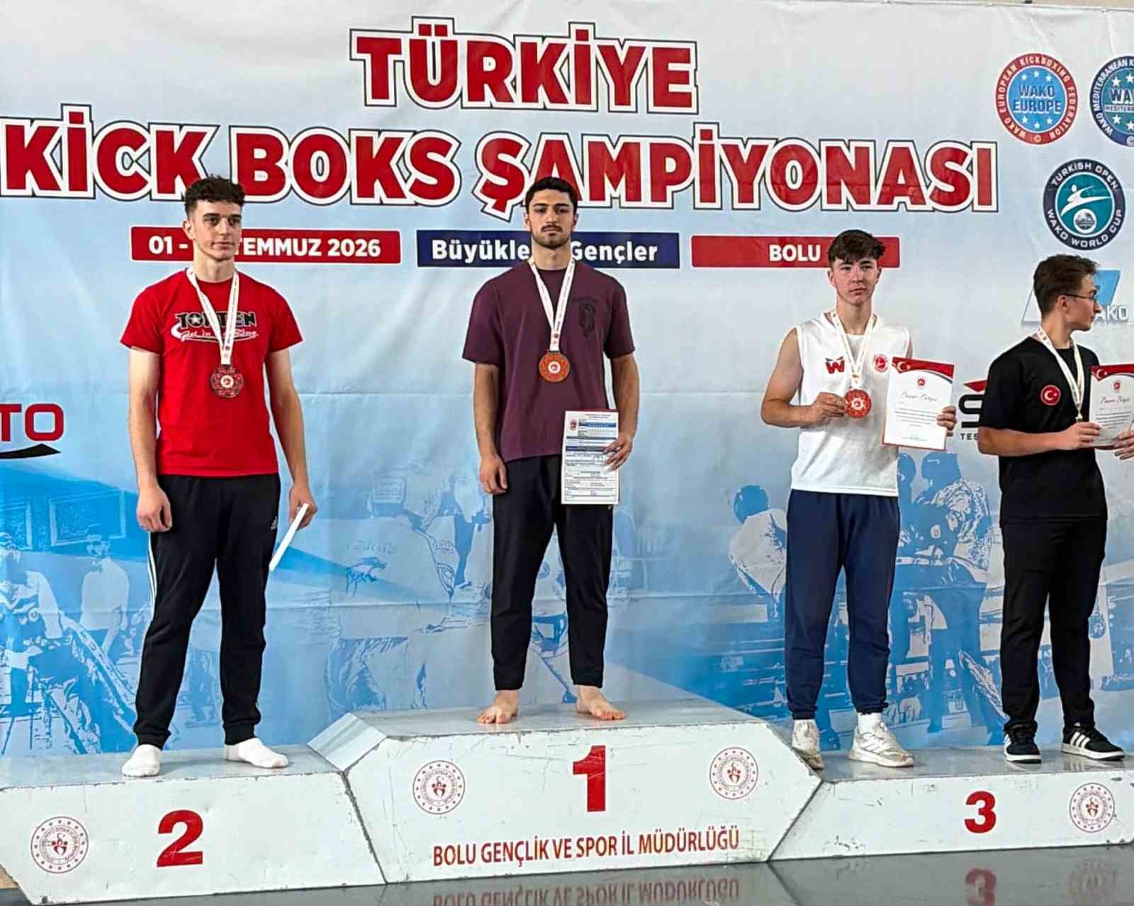 elazig-in-altin-yumruklari-turkiye-kursusunde