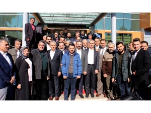 Ak Parti Tam Kadro Basınla Buluştu