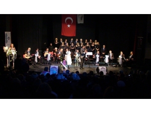 Konak’ın Sahnelerinde Müzik Ziyafeti