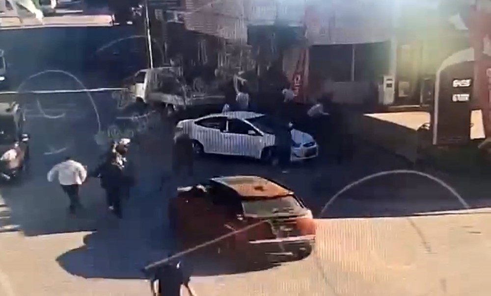 trafikte-onune-bak-dedi-ortalik-savas-alanina-dondu-6-kisi-tutuklandi