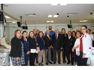 Maraton Koştular, Aldıkları Diyaliz Cihazlarını Bakırköy Dr. Sadi Konuk Eğitim Ve Araştırma Hastanesi’ne Bağışladılar