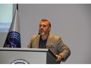 Eğitimci Yazar Hacı Sarı, “Başarı Değerlendirmesinde Ölçülü Olunmalıdır”