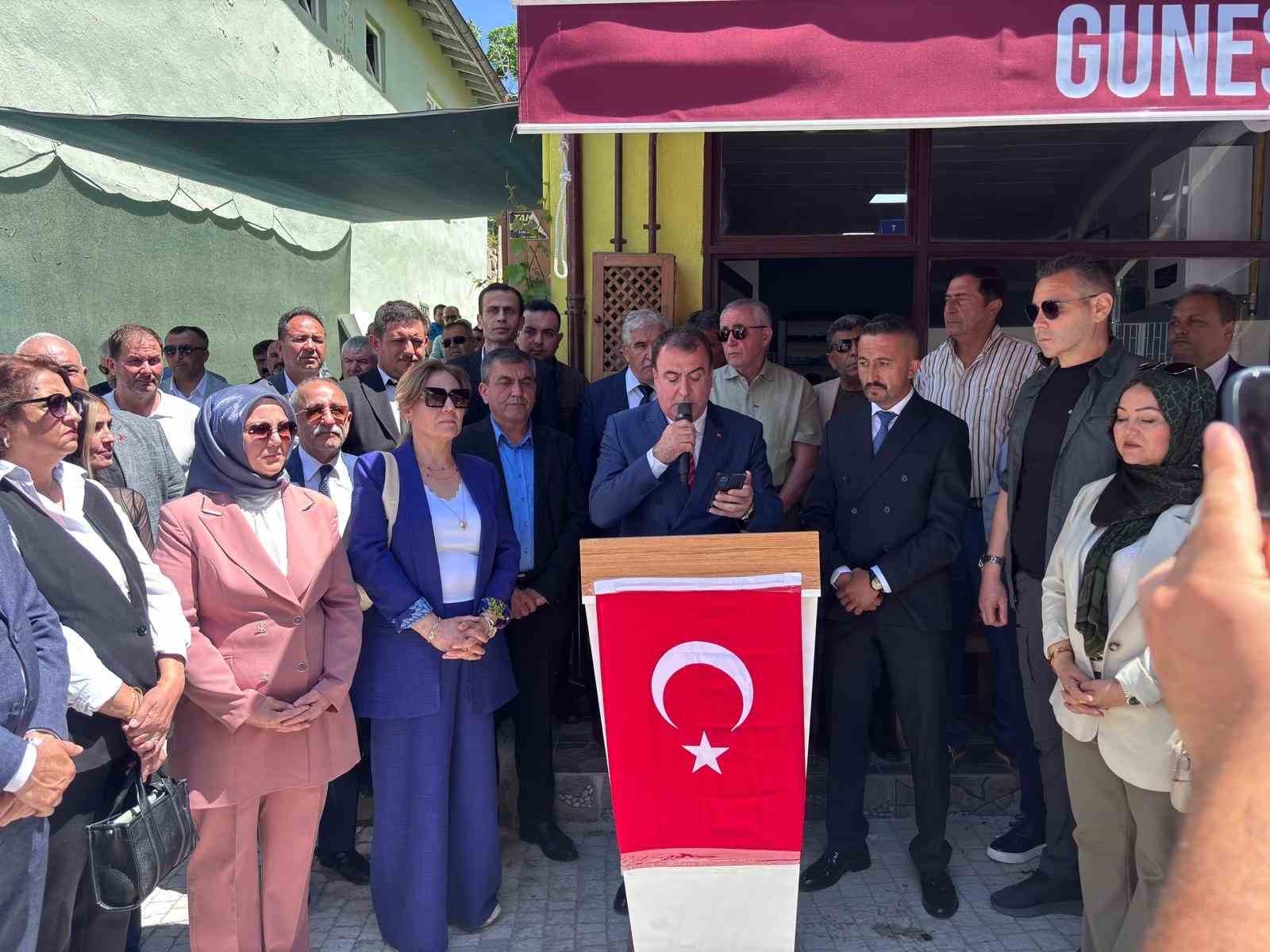 mhp-sivrihisar-ilce-baskanligi-nin-yeni-hizmet-binasi-torenle-hizmete-acildi