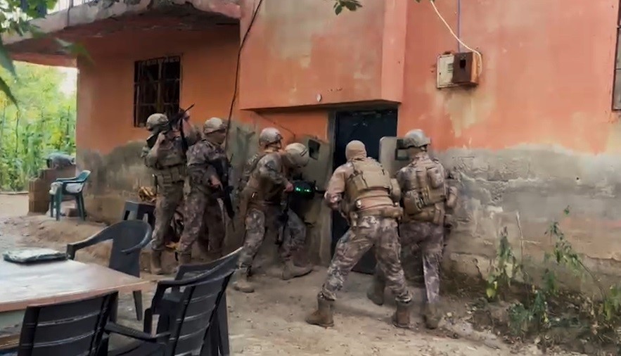 bitlis-te-9-kilo-45-gram-esrar-ele-gecirildi-1-supheli-tutuklandi