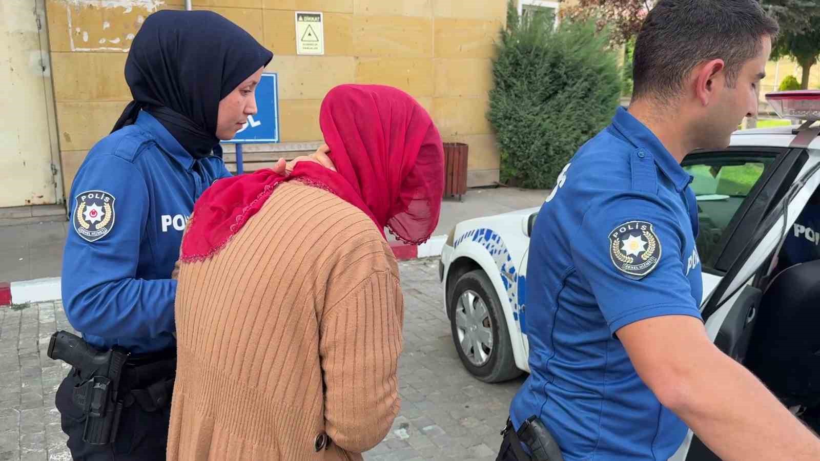 kayip-bebek-busra-olayinda-baba-ve-beraberindeki-2-kisi-saglik-kontrolune-goturuldu
