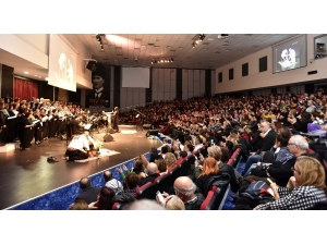 Muratpaşa Thm Topluluğu Yılın İlk Konserini Verdi