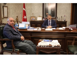 Başkan Akın Ziyaretçilerini Ağırladı