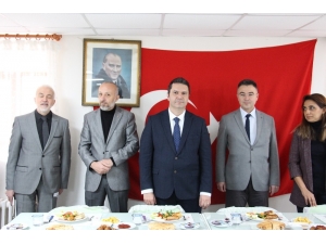 İl Sağlık Müdürlüğü Yeni Ekibi Basın Mensuplarıyla Bir Araya Geldi