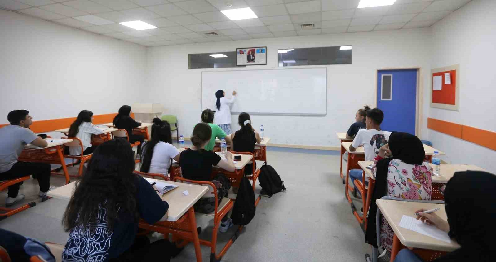 gasmek-ogrencileri-hayallerindeki-universite-ve-bolumlere-yerlesti