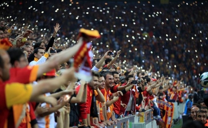 Galatasaray Taraftarından Sezonun Rekoru Için Hazırlık!