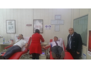 Karslı Sağlıkçılardan Afrin’e Kan Desteği