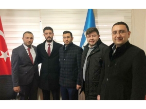 Ak Parti Gençlik Kolları, Ülkü Ocaklarını Ziyaret Etti