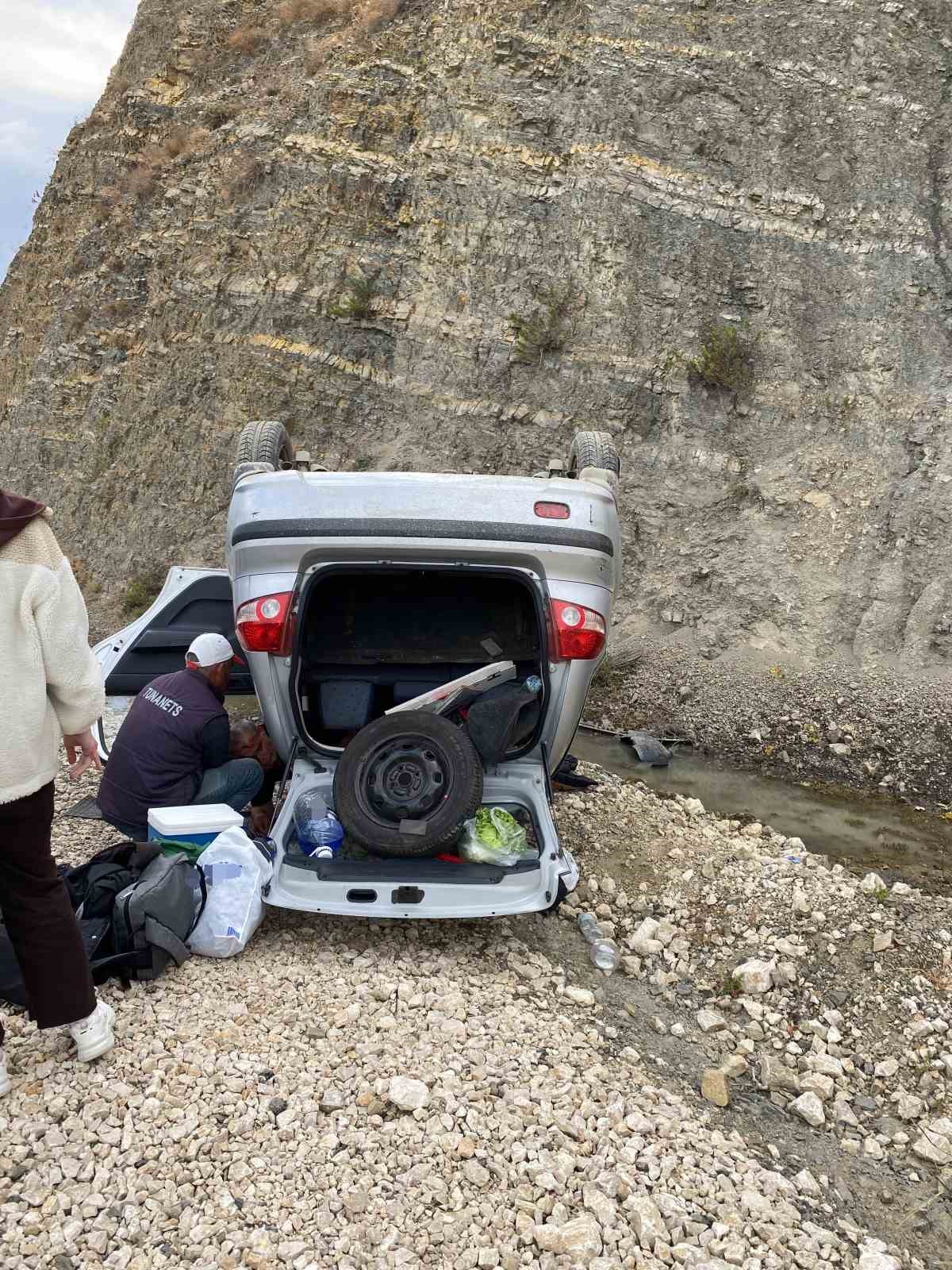 tekirdag-da-otomobil-takla-atti-2-yarali