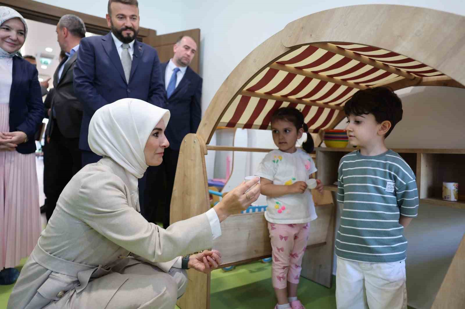 bakan-goktas-yaslilarimiz-cocuklarimizin-sesleriyle-daha-huzurlu