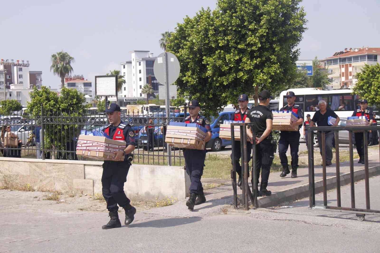 antalya-merkezli-27-ilde-yasa-disi-bahis-sorusturmasinda-68-supheli-adliyeye-sevk-edildi