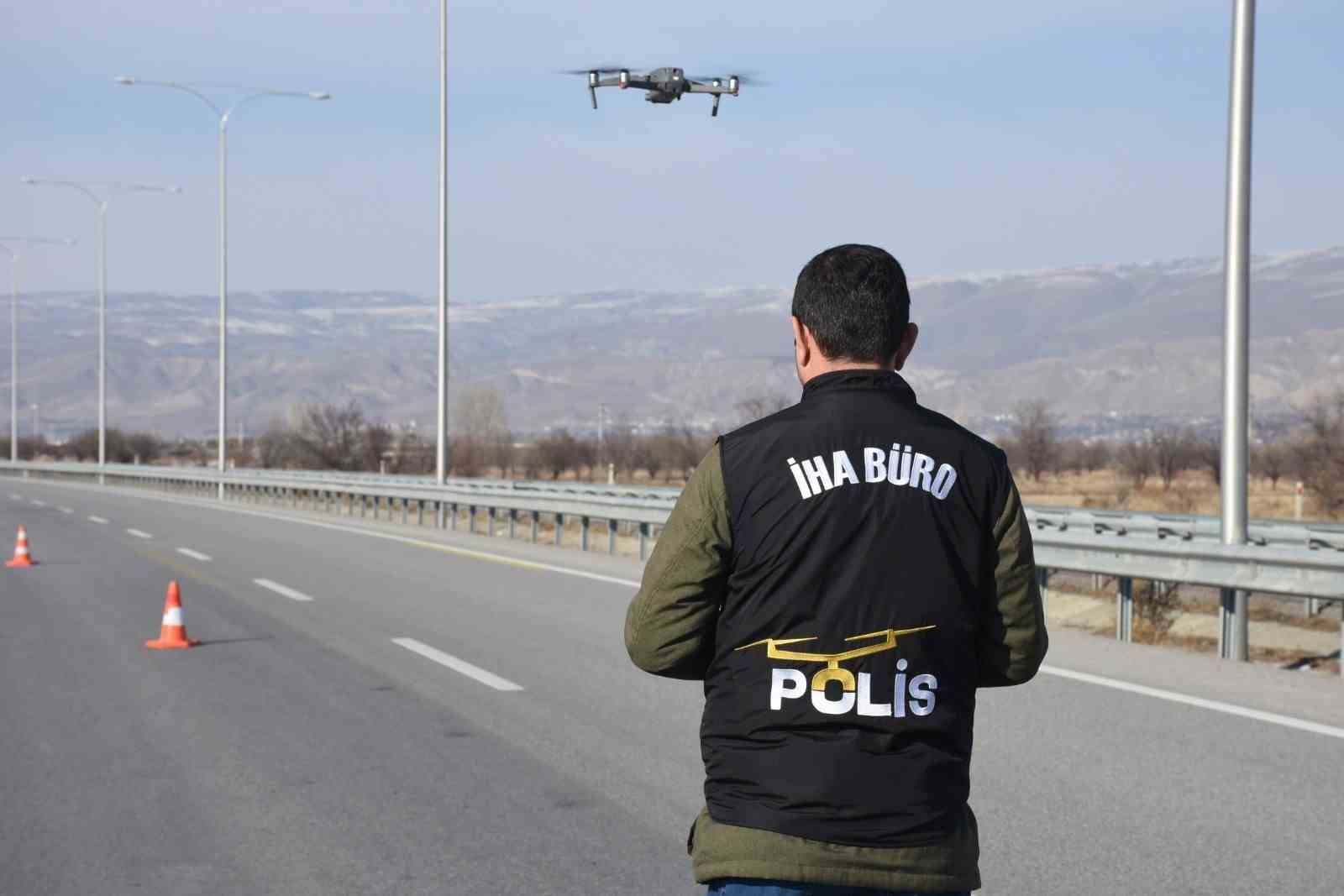 erzincan-da-drone-destekli-trafik-denetimi