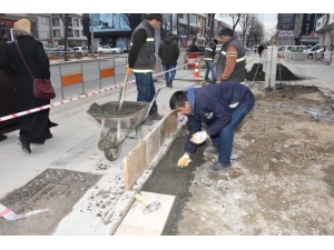 Düzce’de Kaldırım Çalışması Sürüyor
