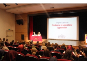 Hemşirelik Eğitiminde Simülasyon Ve Laboratuvar Uygulamalarının Önemi